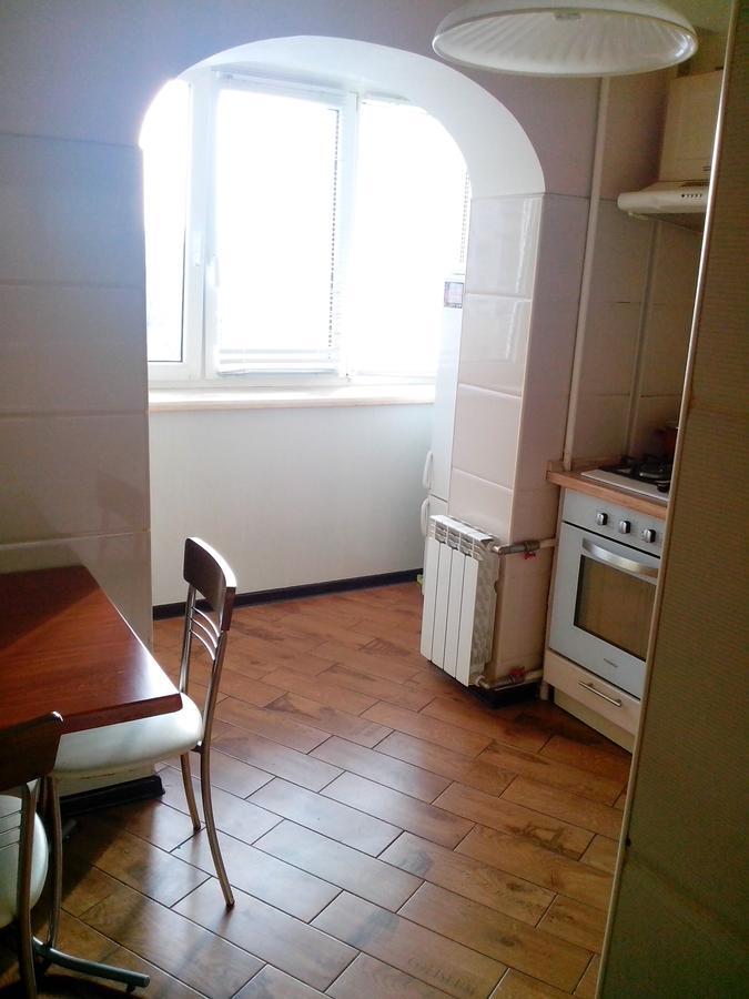 Beautiful And Comfortable 2 Rooms Apartment キエフ エクステリア 写真